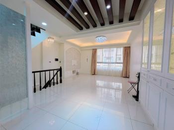 別出心裁比佛利樂活區