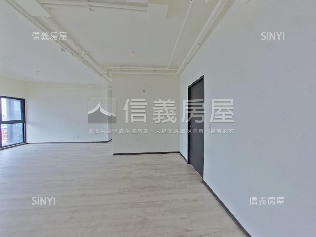 都心皇璽高樓３房車位房屋室內格局與周邊環境