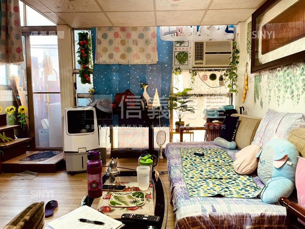 高雄站前邊間美邸房屋室內格局與周邊環境