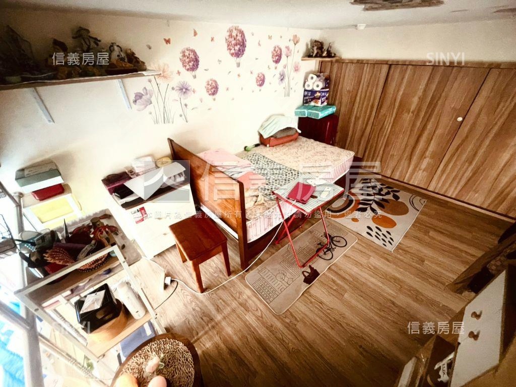高雄站前邊間美邸房屋室內格局與周邊環境