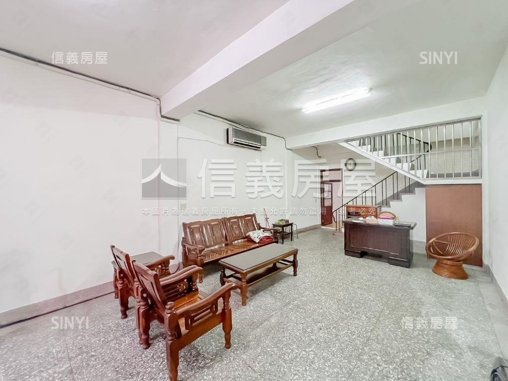 豐原朝北臨路透天房屋室內格局與周邊環境