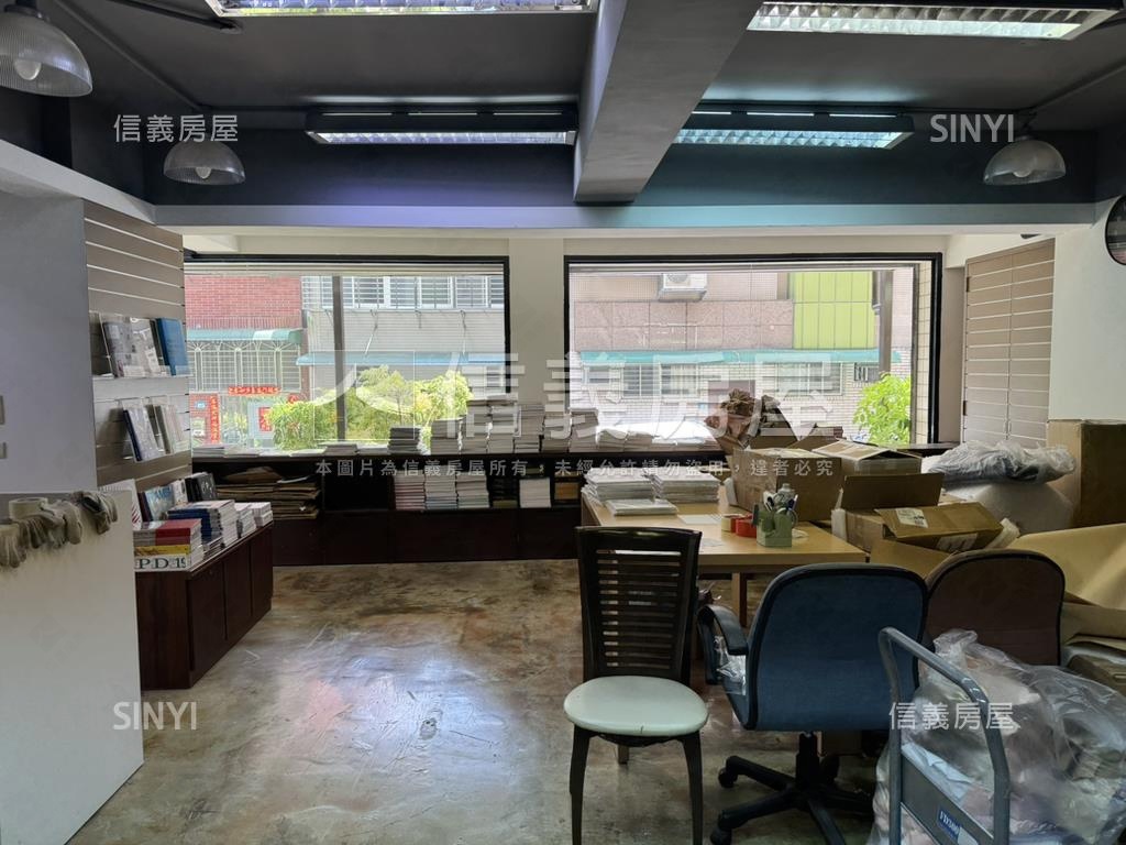 近永和國小夾層加蓋店鋪房屋室內格局與周邊環境