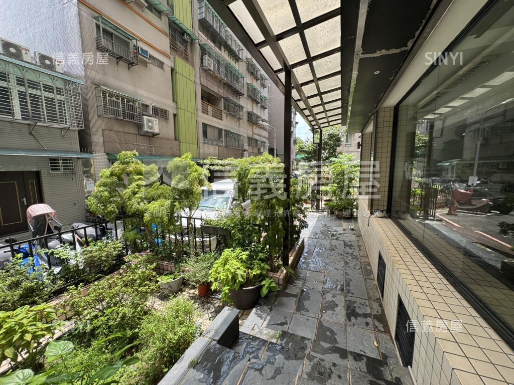 近永和國小夾層加蓋店鋪房屋室內格局與周邊環境
