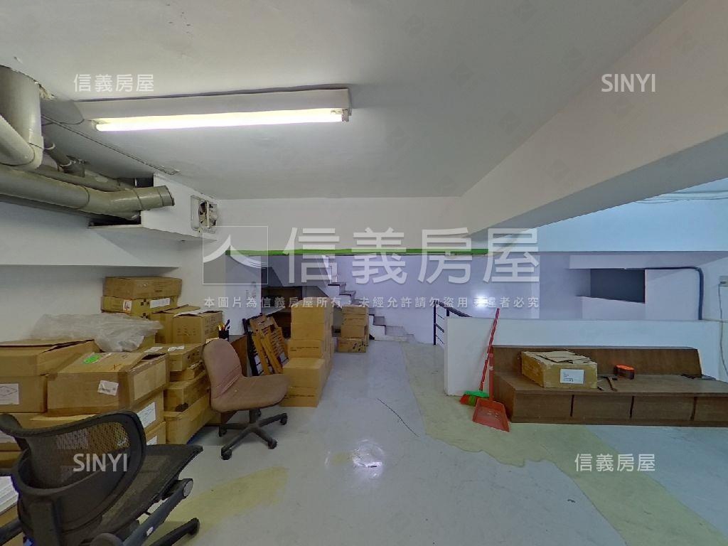 近永和國小夾層加蓋店鋪房屋室內格局與周邊環境