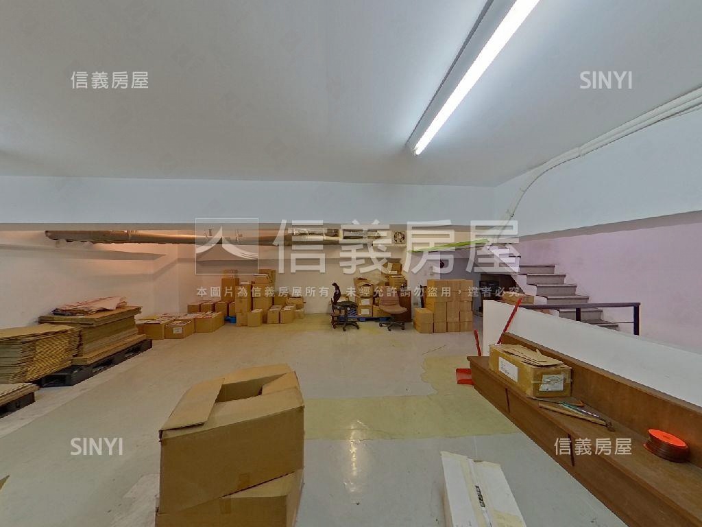 近永和國小夾層加蓋店鋪房屋室內格局與周邊環境