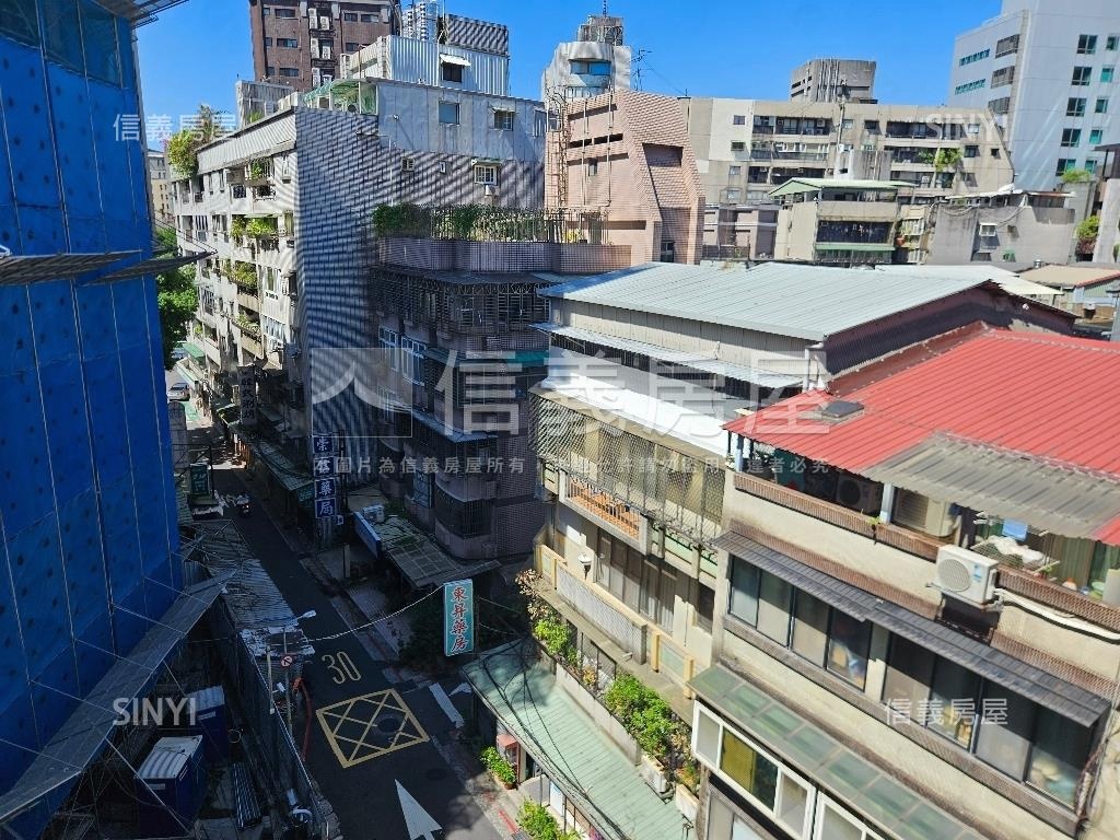 華山低總２房有頂加房屋室內格局與周邊環境