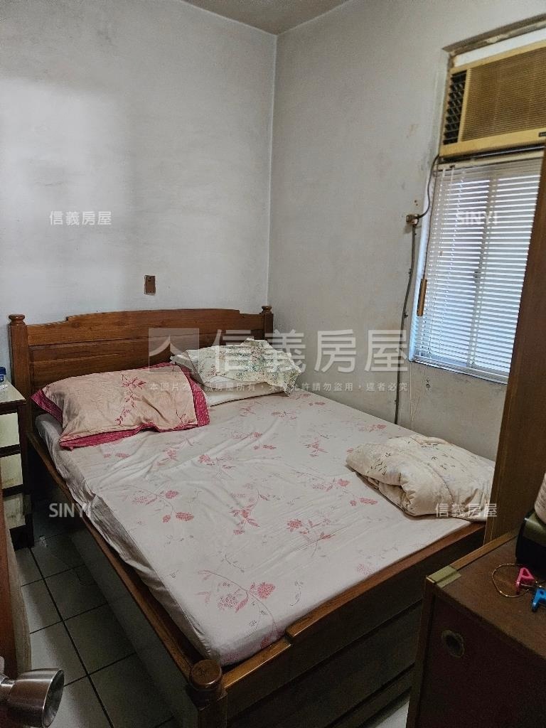 華山低總２房有頂加房屋室內格局與周邊環境