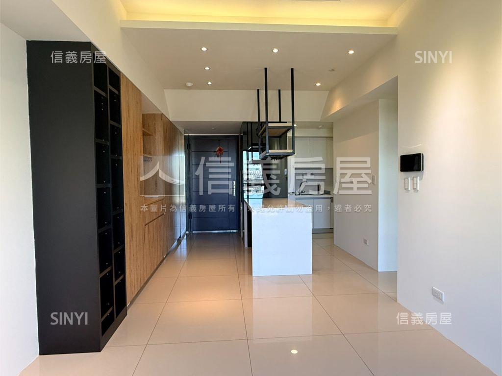 富宇愛慕朝西南美三房房屋室內格局與周邊環境