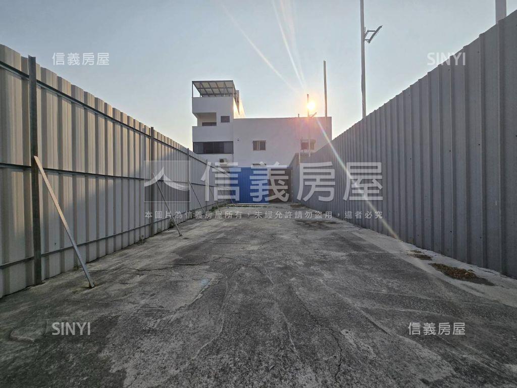 茄萣近興達港商二土地房屋室內格局與周邊環境