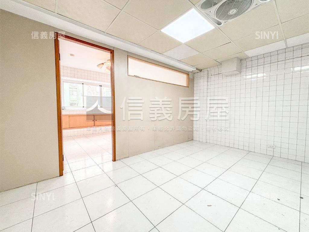 和平二路銀行旁正路店面房屋室內格局與周邊環境