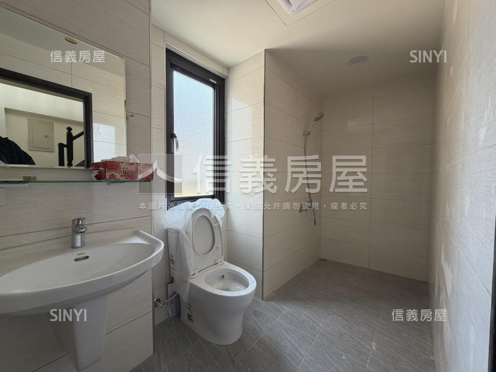 南屯精科商圈角間透店房屋室內格局與周邊環境