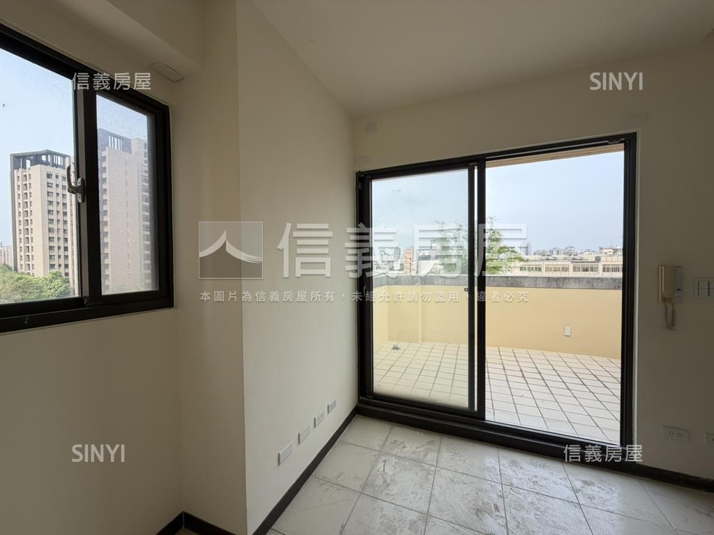 南屯精科商圈角間透店房屋室內格局與周邊環境