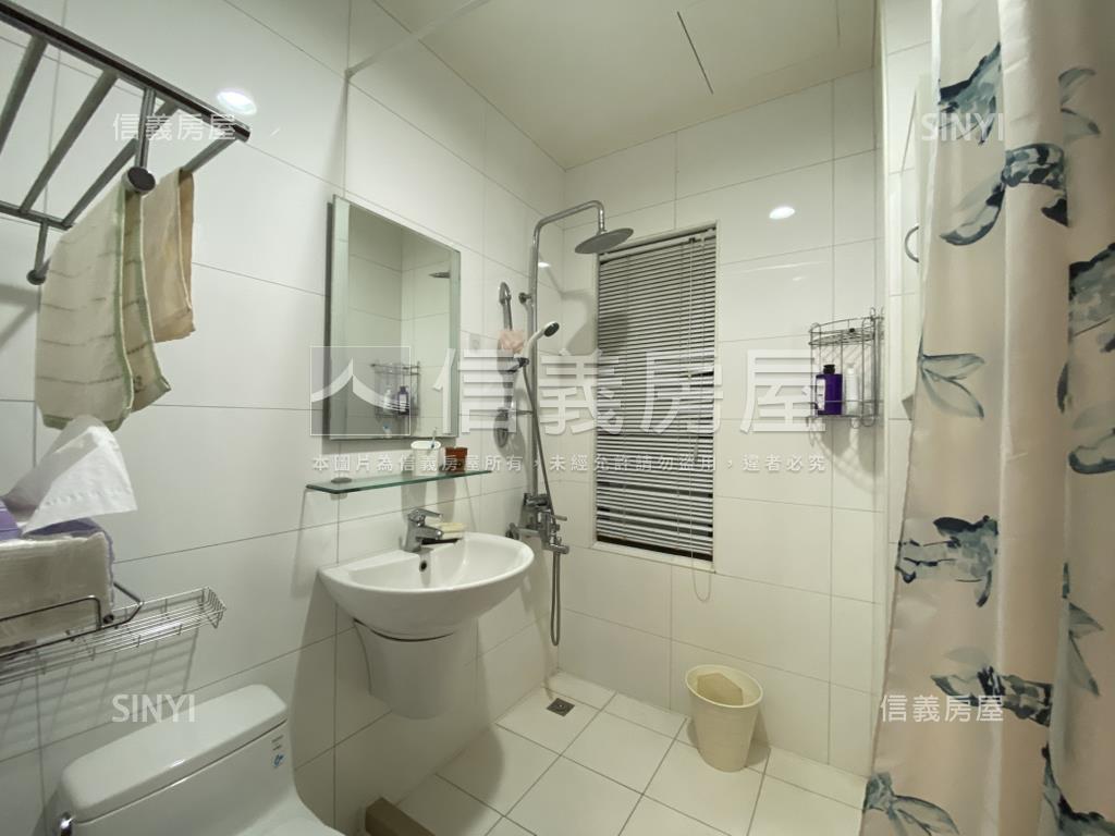 雙敦電梯邊間２房車位房屋室內格局與周邊環境