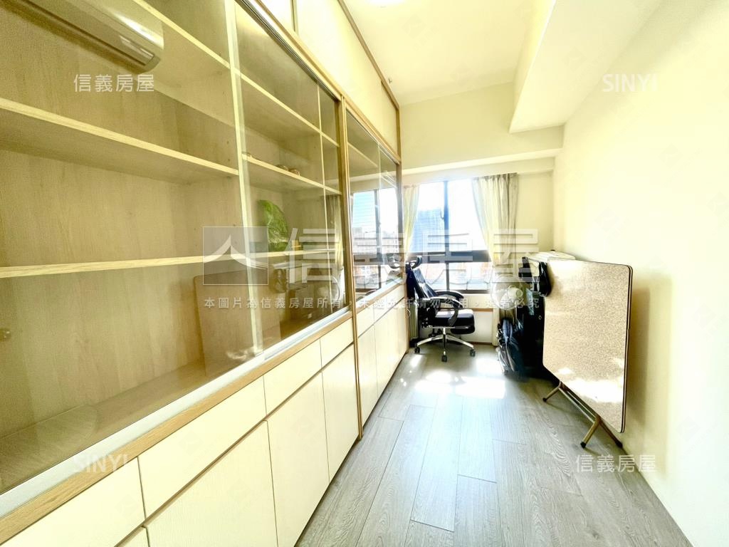 鄉林凱撒高樓裝潢三房平車房屋室內格局與周邊環境