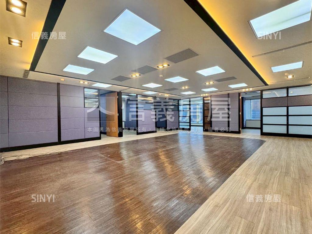 精選世貿邊間帷幕氣派辦公房屋室內格局與周邊環境