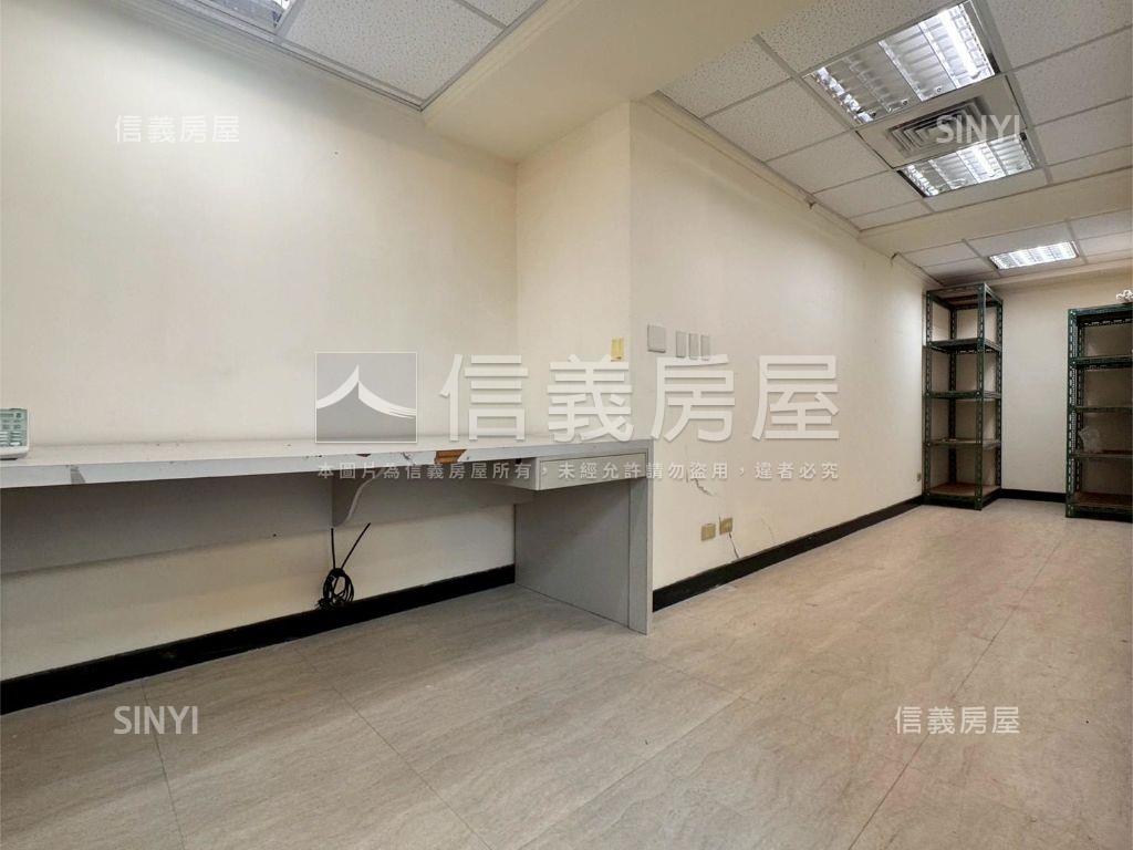 精選世貿邊間帷幕氣派辦公房屋室內格局與周邊環境