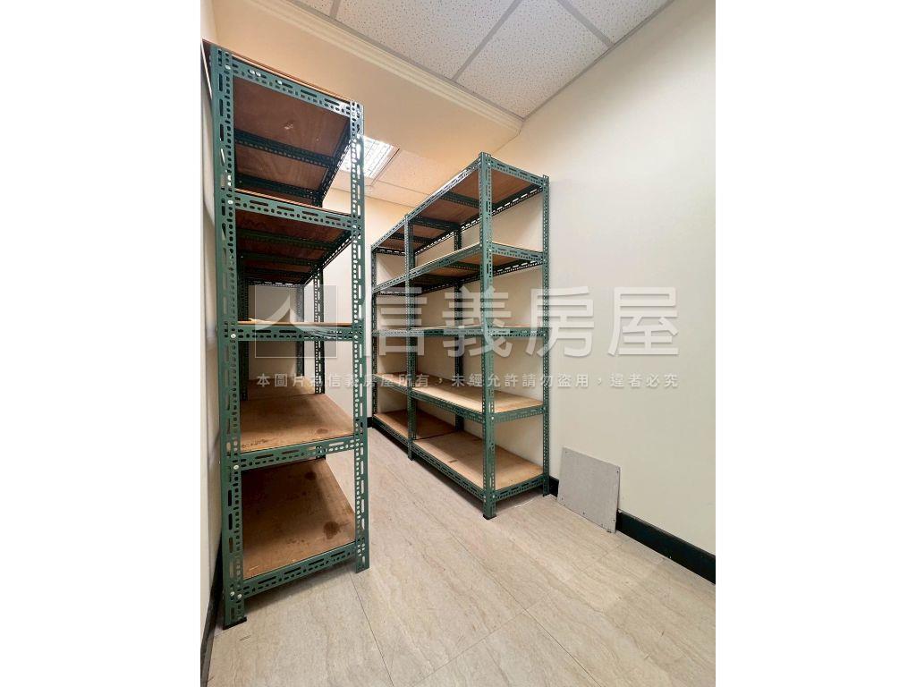 精選世貿邊間帷幕氣派辦公房屋室內格局與周邊環境