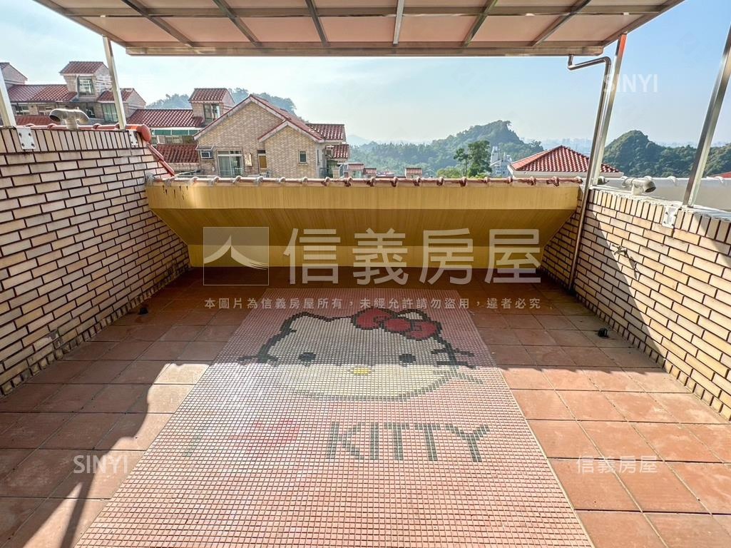 社區型別墅便利停車有露臺房屋室內格局與周邊環境