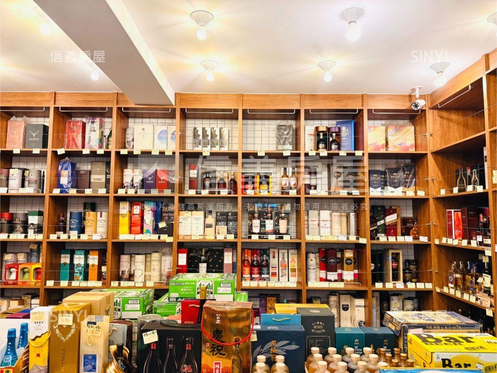 夯北屯稀有低總臨路透店房屋室內格局與周邊環境