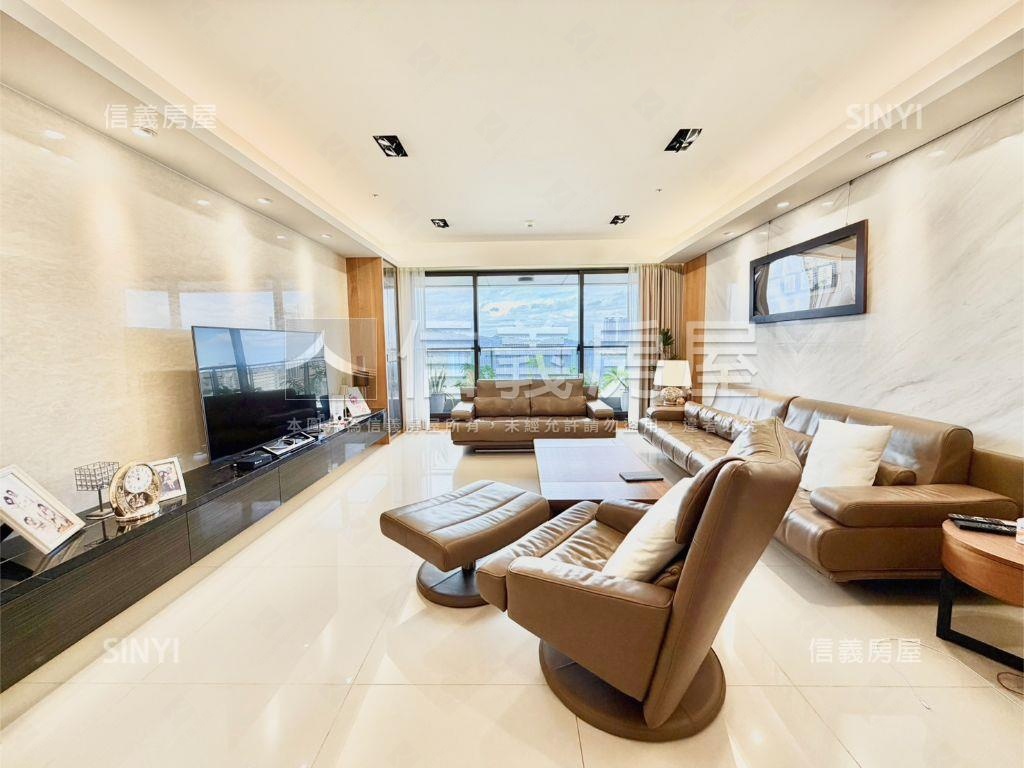 國泰雙璽高樓４房雙車位房屋室內格局與周邊環境