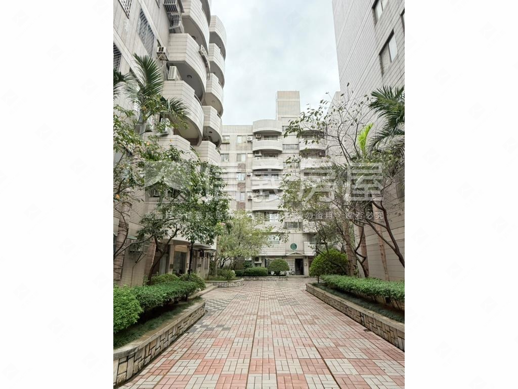 頭份華城溫馨大三房房屋室內格局與周邊環境