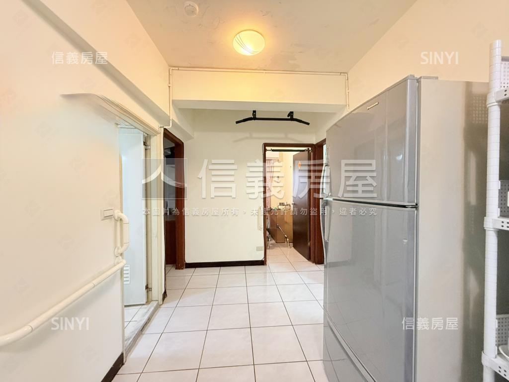 汐止仁德福興三房車位房屋室內格局與周邊環境