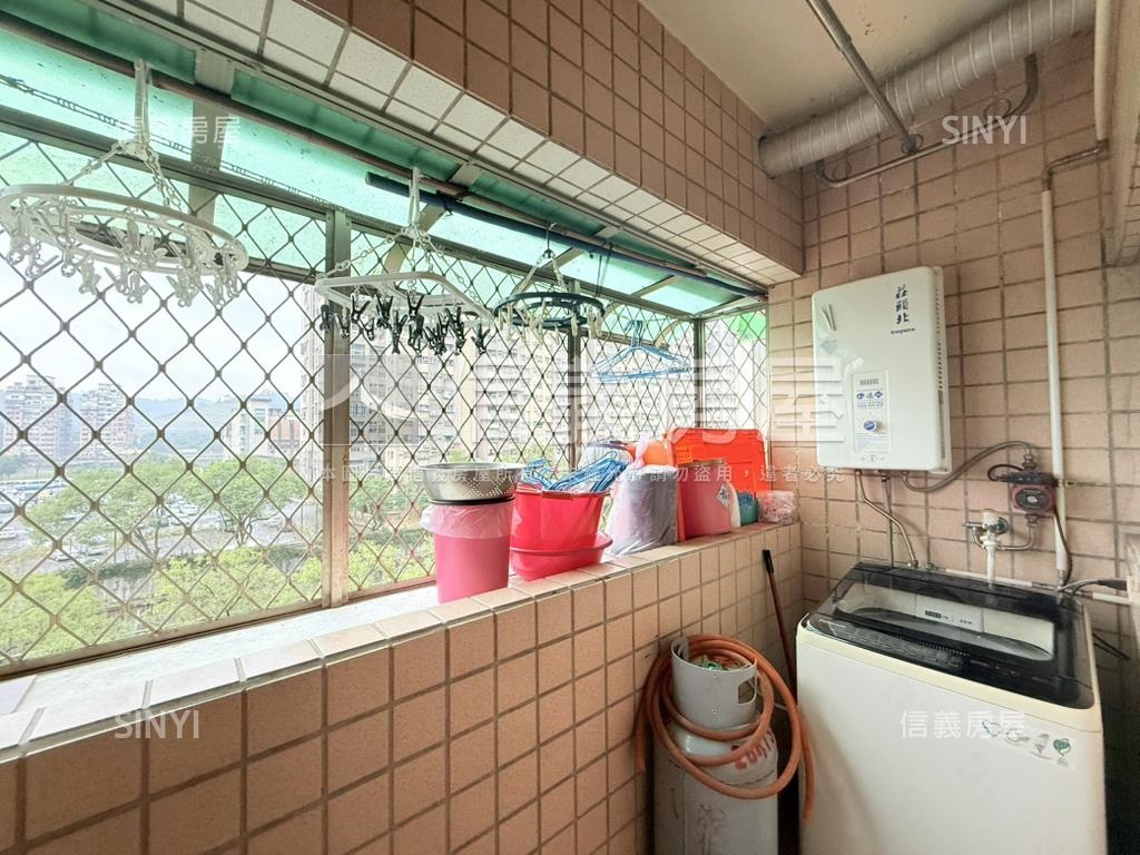 汐止仁德福興三房車位房屋室內格局與周邊環境