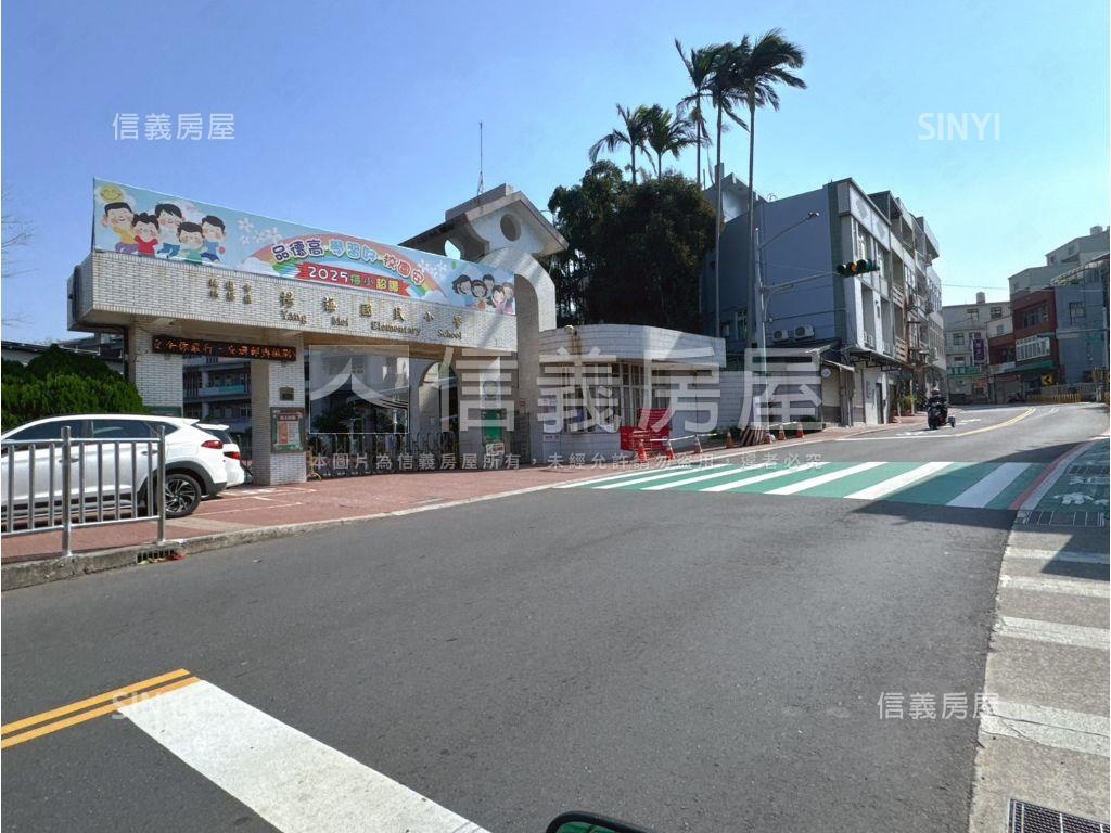 近楊梅市場臨路透天房屋室內格局與周邊環境