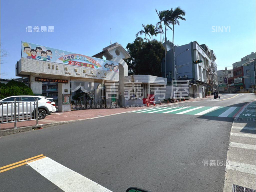 近楊梅市場臨路透天房屋室內格局與周邊環境