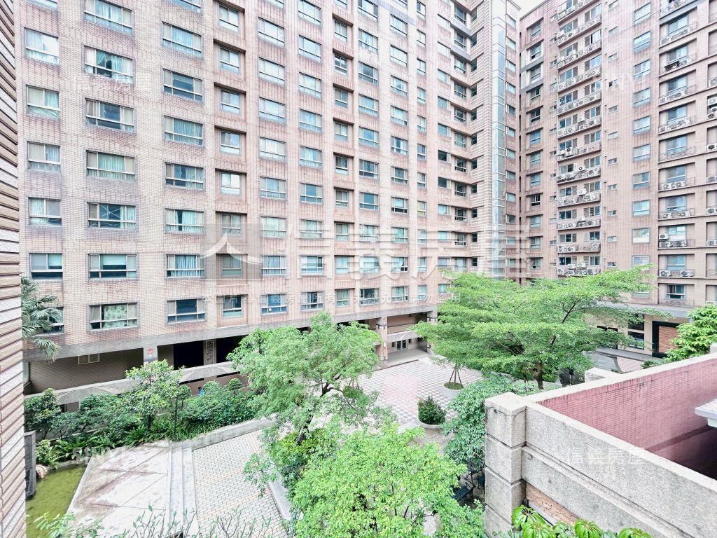中路‧翰林苑三房車位房屋室內格局與周邊環境