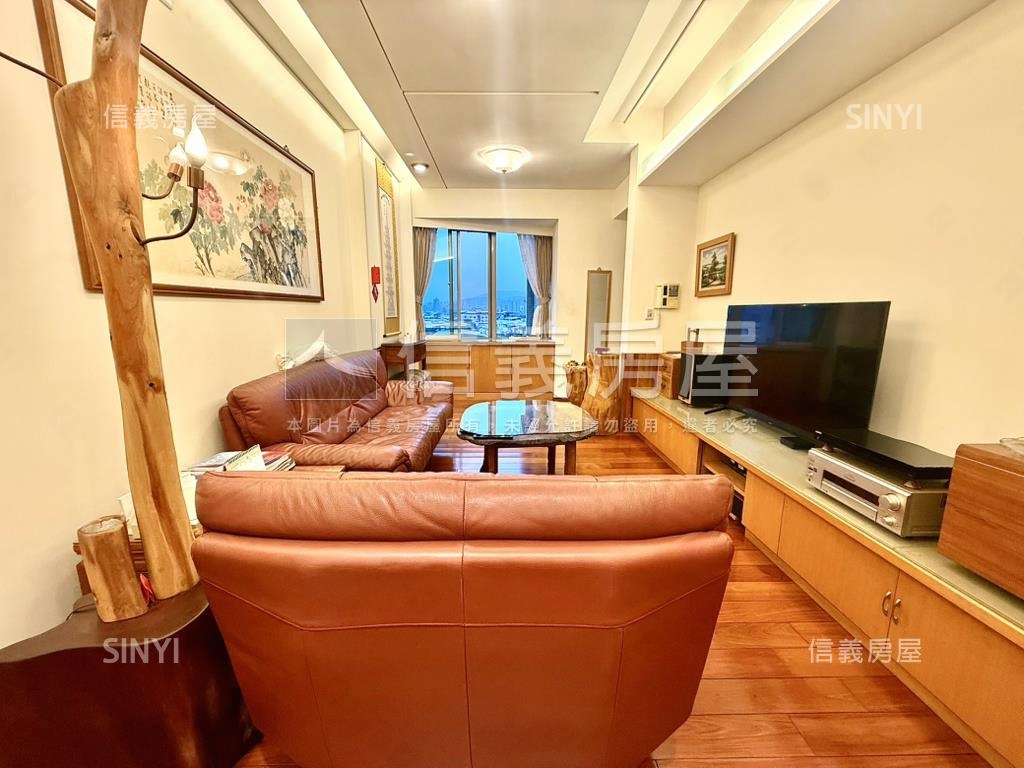 馬年冠德裝潢電梯三房房屋室內格局與周邊環境