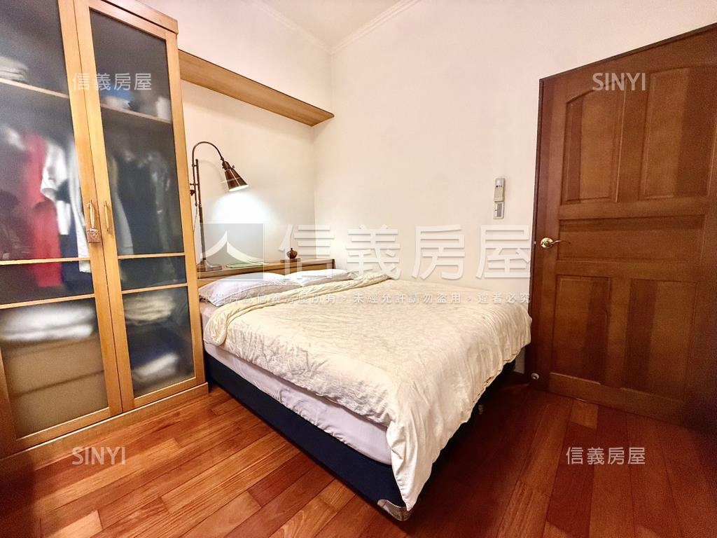 馬年冠德裝潢電梯三房房屋室內格局與周邊環境