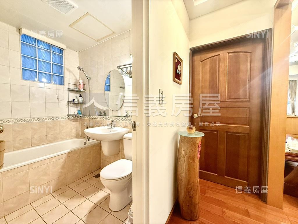 馬年冠德裝潢電梯三房房屋室內格局與周邊環境