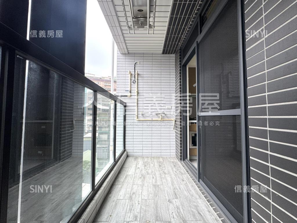 金城ＯＮＥ兩房車位房屋室內格局與周邊環境