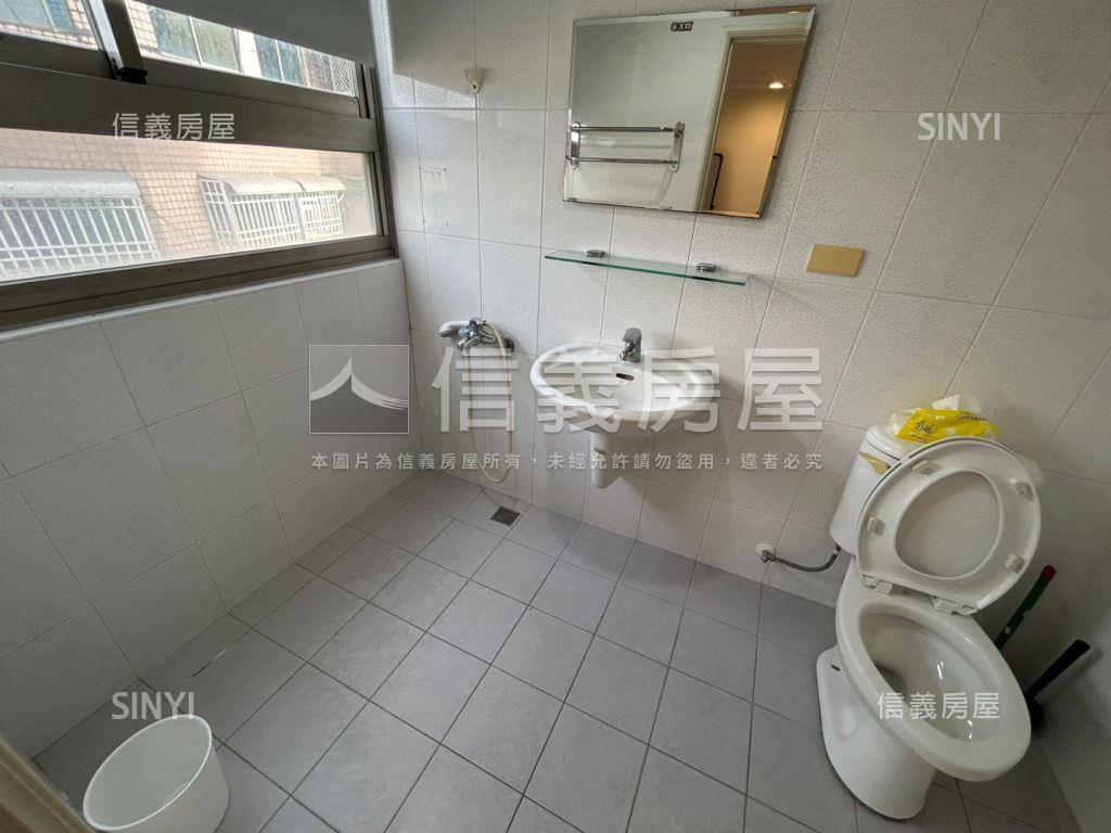 正西門路六樓收租寶房屋室內格局與周邊環境