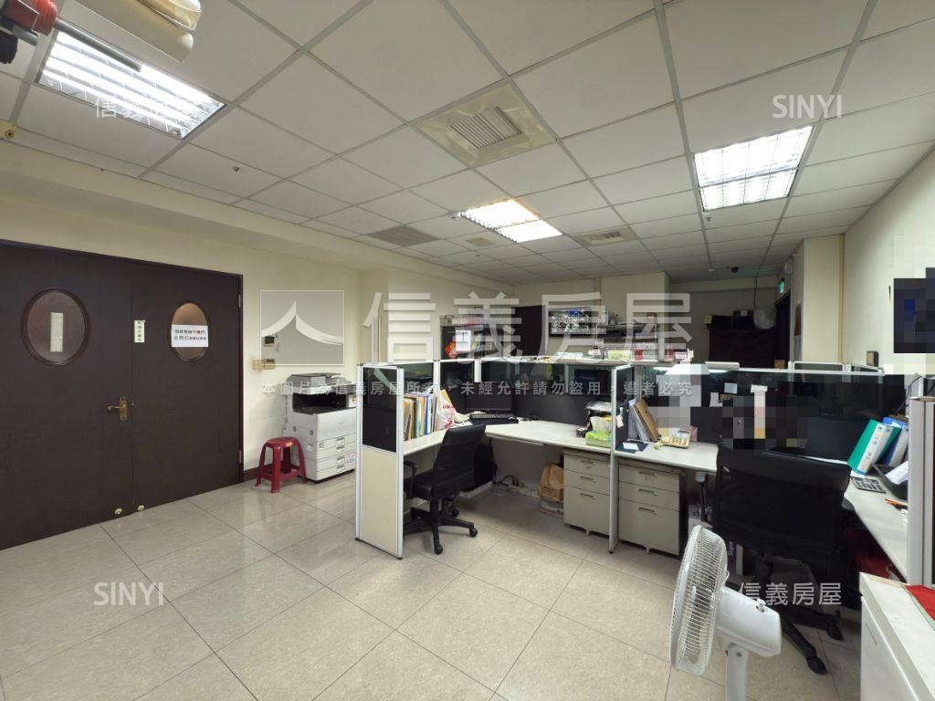 溫莎堡商業總部房屋室內格局與周邊環境