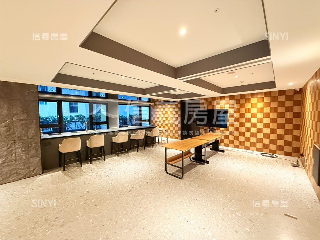 長安雋高樓兩房坡平車位房屋室內格局與周邊環境