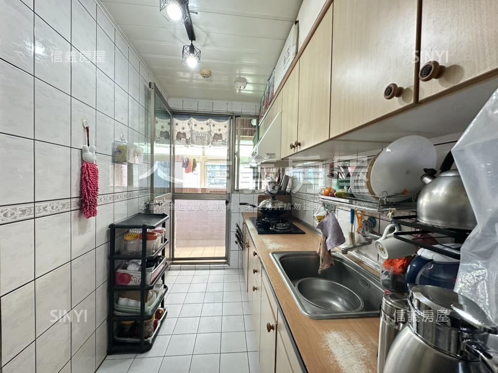 臻藏．坤山和歌｜採光大器房屋室內格局與周邊環境