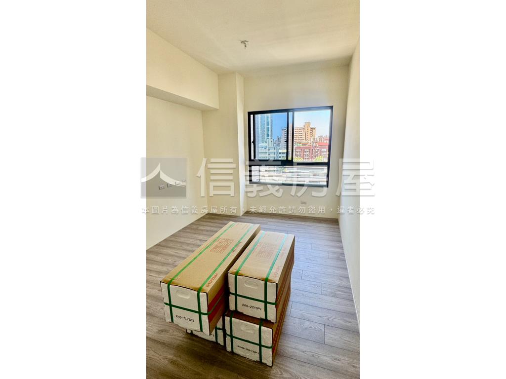 「惟美」邊間三房平車房屋室內格局與周邊環境