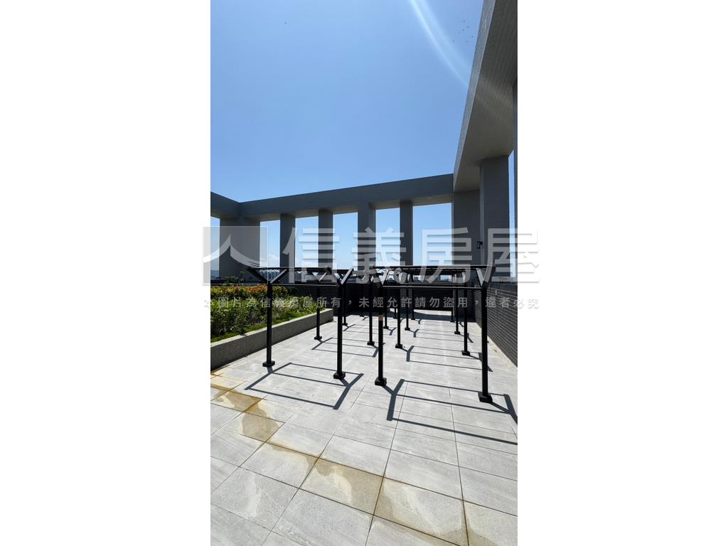 「惟美」邊間三房平車房屋室內格局與周邊環境