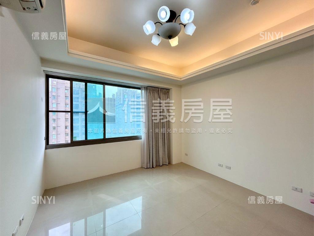 啟奧邦城大三房雙車位房屋室內格局與周邊環境