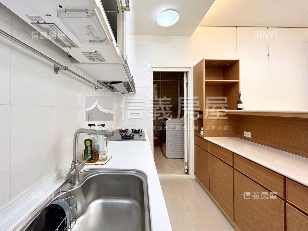 啟奧邦城大三房雙車位房屋室內格局與周邊環境