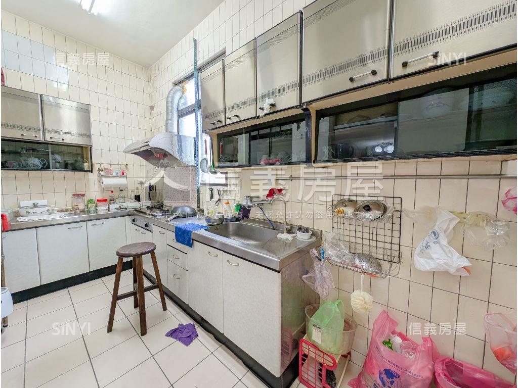 鎮前街稀有廠辦透天釋出房屋室內格局與周邊環境