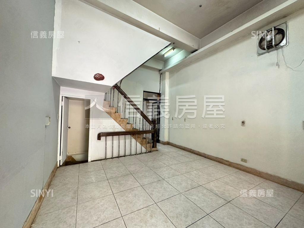 近北平㊣河北路旺財透店房屋室內格局與周邊環境