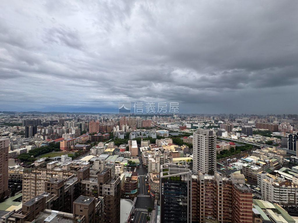 鉑愛悅高樓層三房平車房屋室內格局與周邊環境