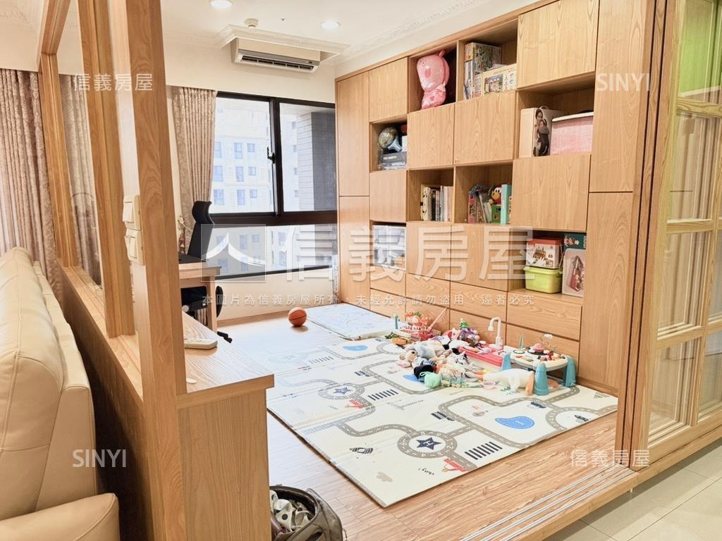 鎏金溫馨高樓三房房屋室內格局與周邊環境