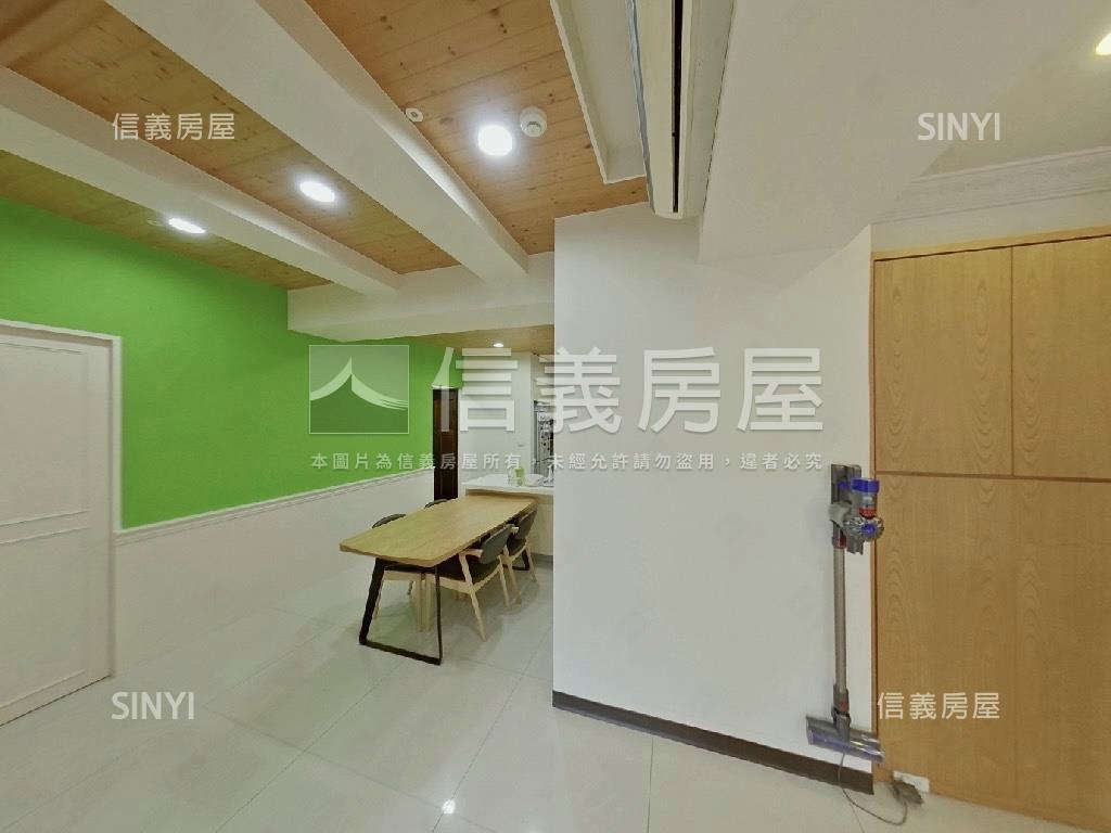 鎏金溫馨高樓三房房屋室內格局與周邊環境
