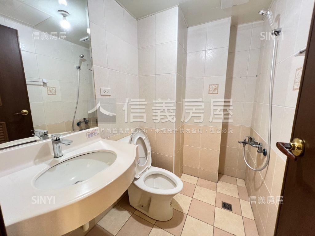 君悅豪景歐風三房車位房屋室內格局與周邊環境