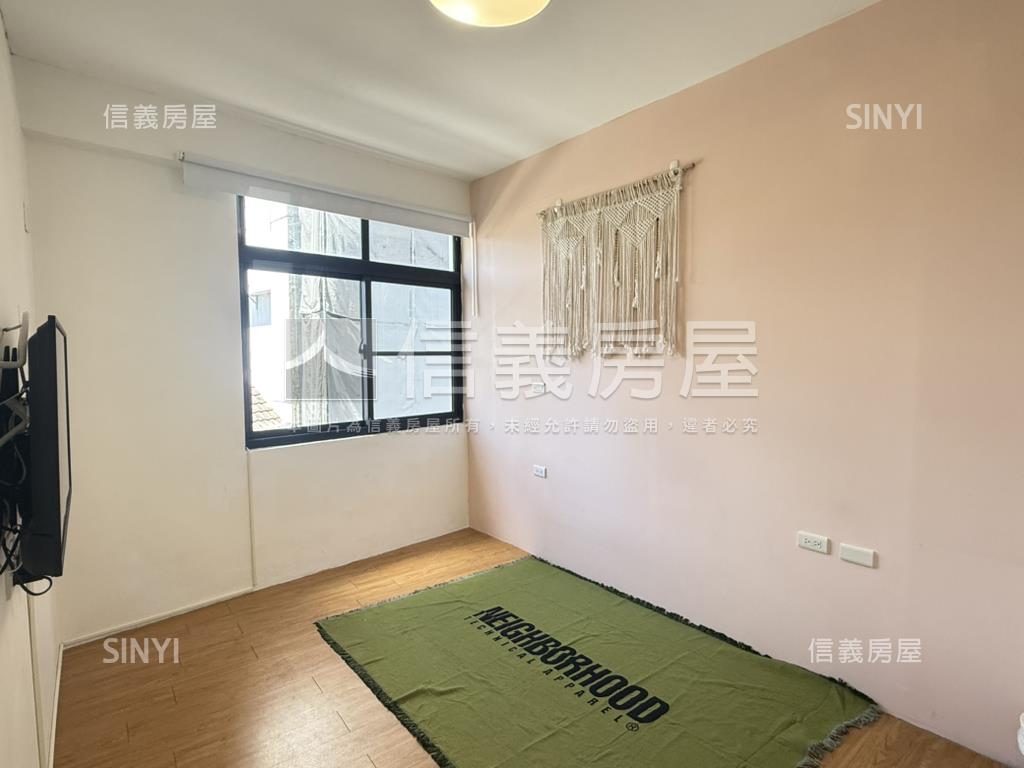 海安路整新美透天房屋室內格局與周邊環境