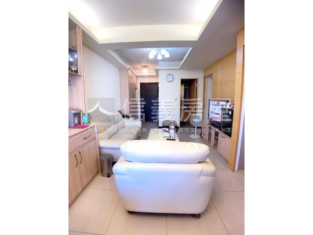 內湖指標高樓２房車位房屋室內格局與周邊環境